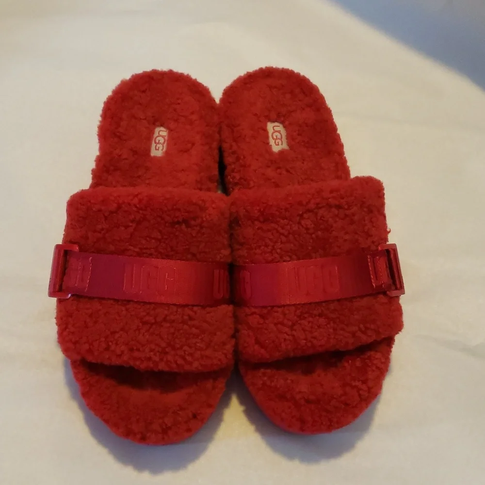 UGG Fluffita red real shearling sandals slippers - Picture 2 of 9